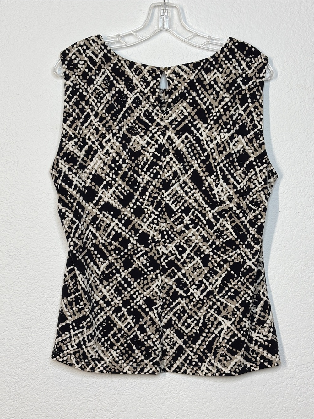 Calvin Klein Sleeveless Shell Blouse Print Black and Cream - Picture 4 of 7